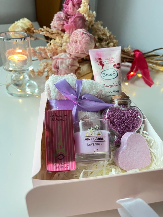 Set cadou Lavender Calm cutie cadou elegantă pentru ea