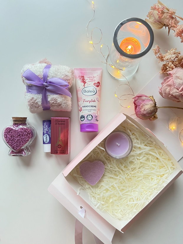 Set cadou Lavender Calm cutie cadou elegantă pentru ea