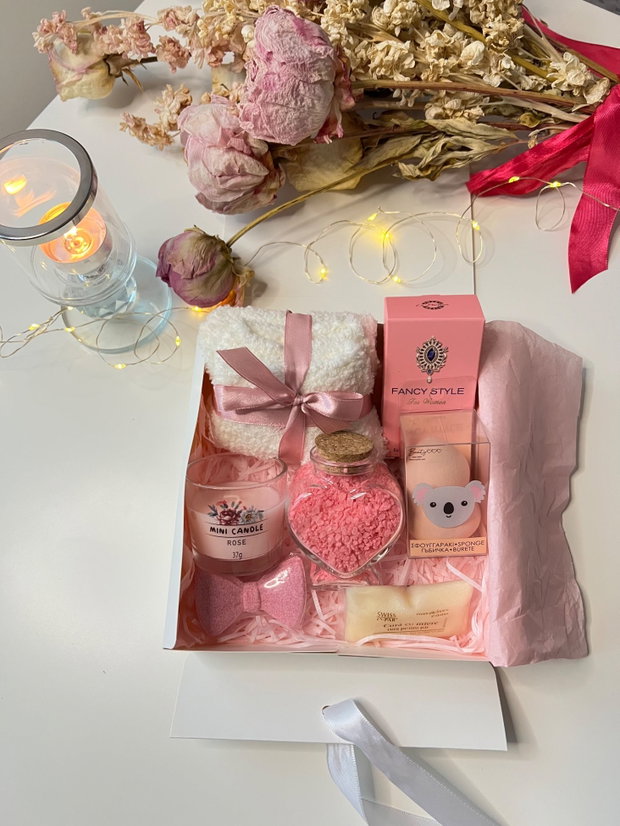 Set cadou Rose Grace cutie cadou feminină și elegantă