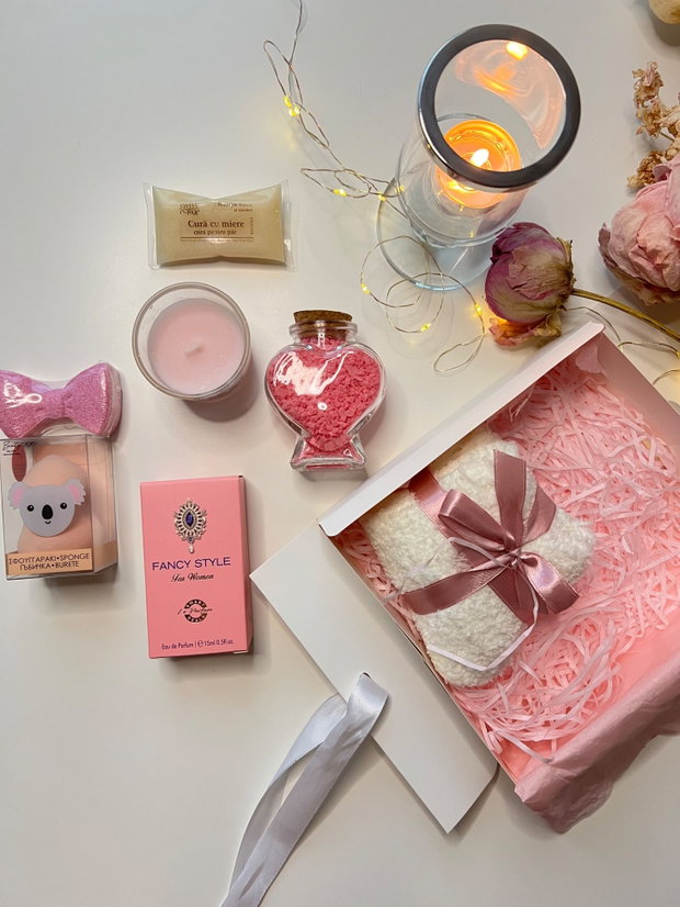 Set cadou Rose Grace cutie cadou feminină și elegantă