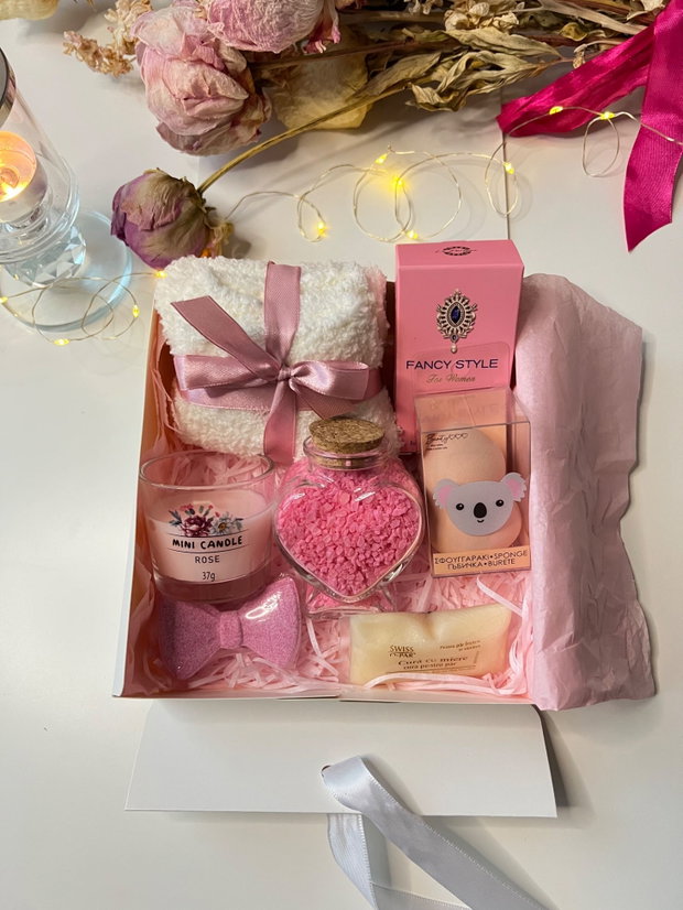 Set cadou Rose Grace cutie cadou feminină și elegantă