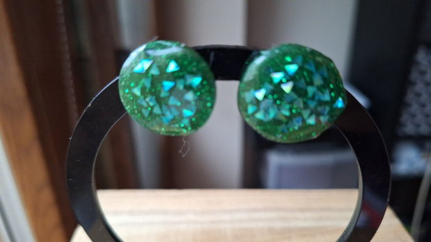 Cercei Stud Emerald Sparkle Rășină și Glitter Holografic Verde