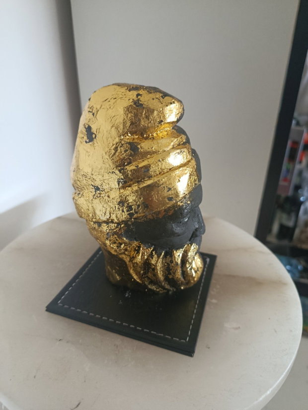Bust Decebal Handmade din Ghips patină neagră cu foiță aurie, statuetă dacică unicat