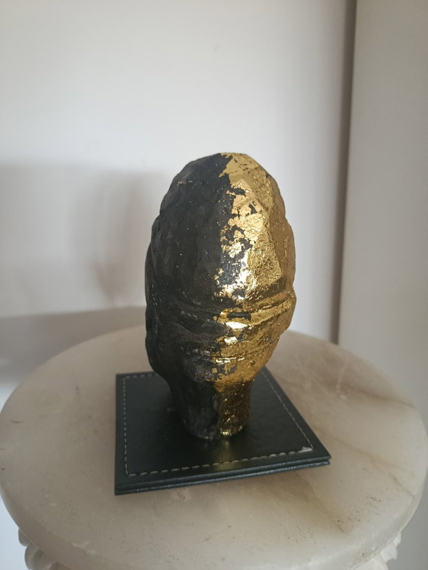 Bust Decebal Handmade din Ghips patină neagră cu foiță aurie, statuetă dacică unicat