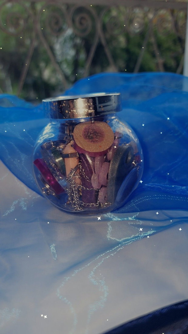 Mystery Jewelry Jar - Borcănașul cu Surprize Fermecate