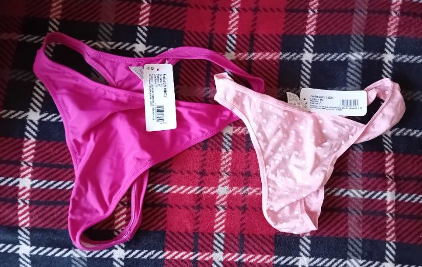 Vand chiloti femei, noi cu eticheta, toate cele 4 marca Jolidon, marimea L, Xl!