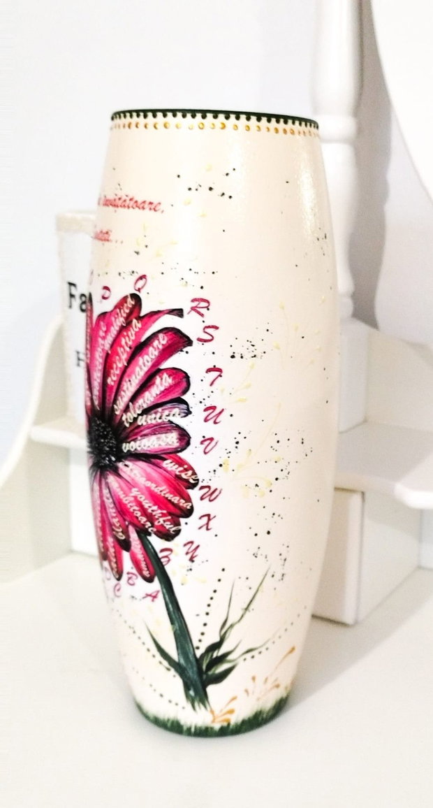 Vaza decorata si personalizata, cadou 8 Martie, cadou de craciun