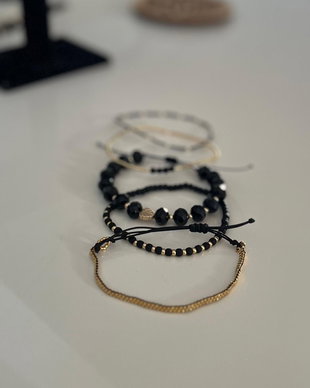 Set 5 Brățări Minimaliste "Golden Night" - Hematit și Cristale de Sticlă