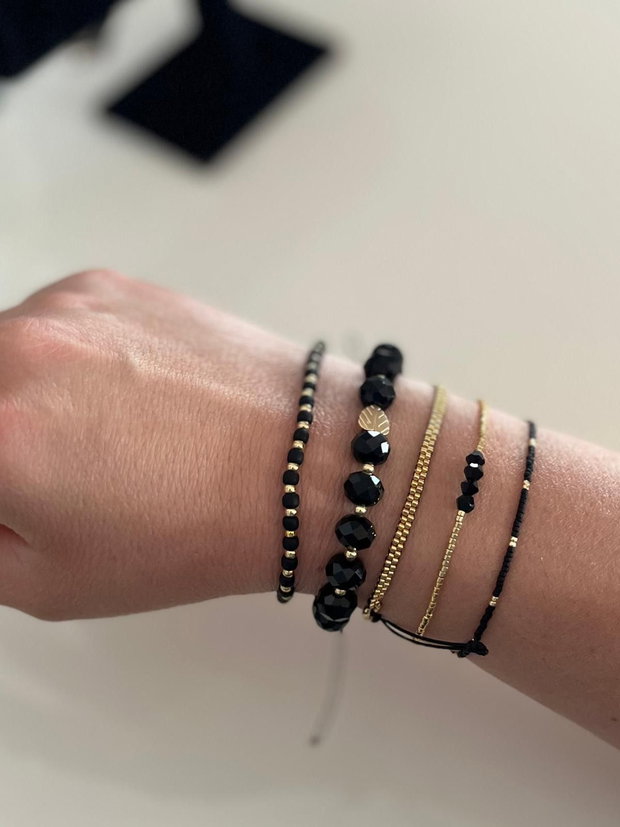 Set 5 Brățări Minimaliste "Golden Night" - Hematit și Cristale de Sticlă