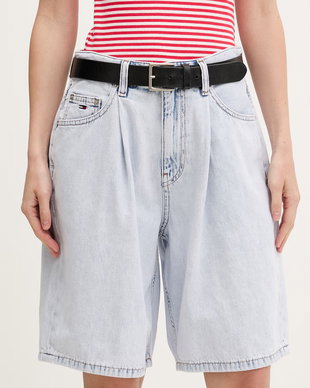 Tommy Jeans pantaloni scurți pentru femei, din denim