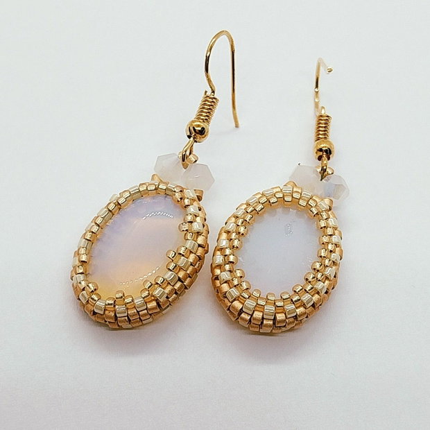 Set cu opal alb