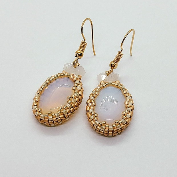 Set cu opal alb
