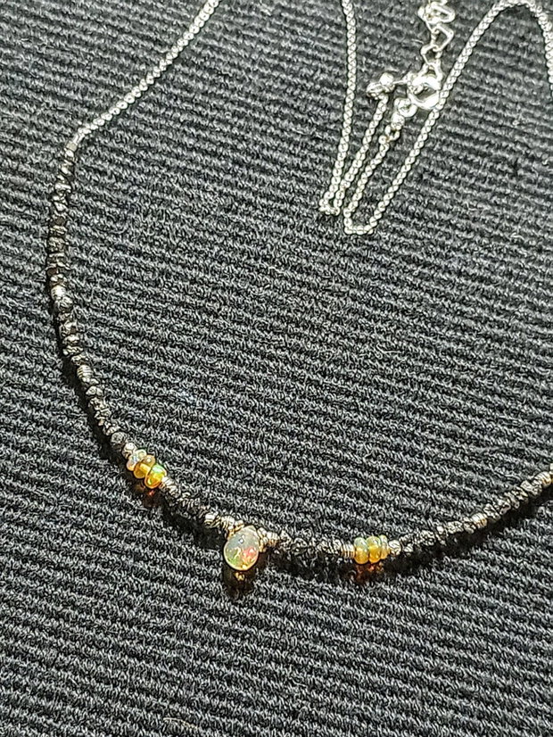 Colier argint diamant brut opal de foc etiopian lant argint minimalist boho chic trendy