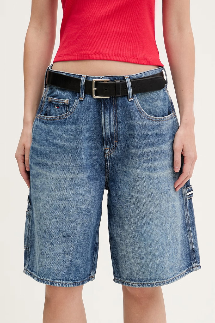 Tommy Jeans pantaloni scurți pentru femei, din denim