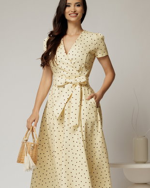Rochie DY Fashion galbena cu buline cu decolteu petrecut si cordon in talie