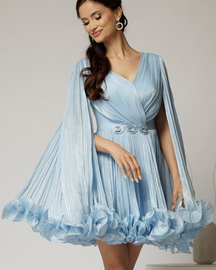 Rochie scurta bleu de ocazie cu aplicatii florale pe talie din voal peliculizat