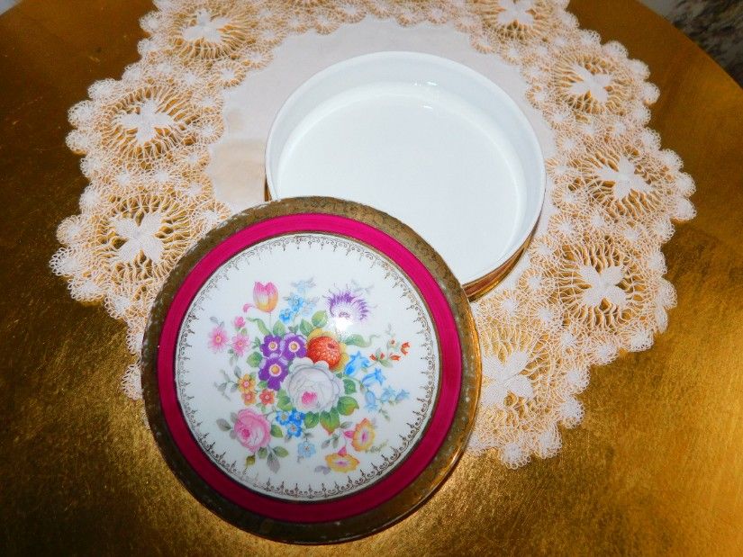 Portelan Limoges  Berry,   bomboniera  vintage autentica,   superba , pictata manual