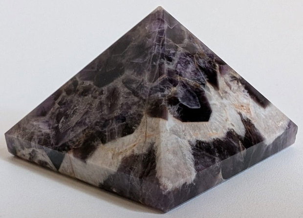 Ametist Chevron - Piramida piatra semipretioasa