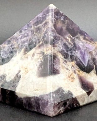 Ametist Chevron - Piramida piatra semipretioasa