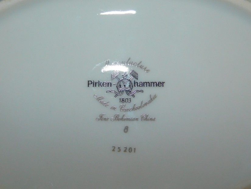 PIRKEN HAMMER 1803, BOHEMIA, portelan de  lux,  cos   dantelat ,pictat manual, deosebit,