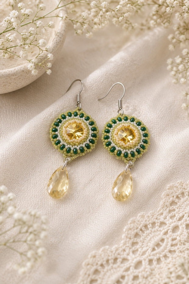 Cercei eleganti cu cristale Swarovski