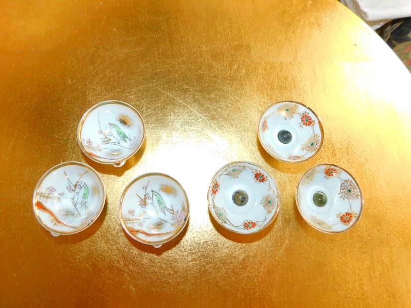 Portelan  extra Japonia, 6  pahare  sake, anii 40, pictate manual,  aur coloidal