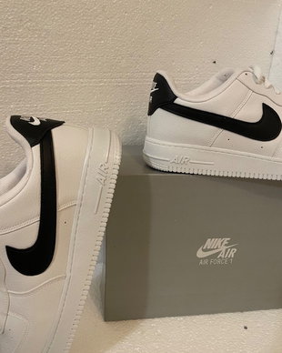 Nike Air Force 1