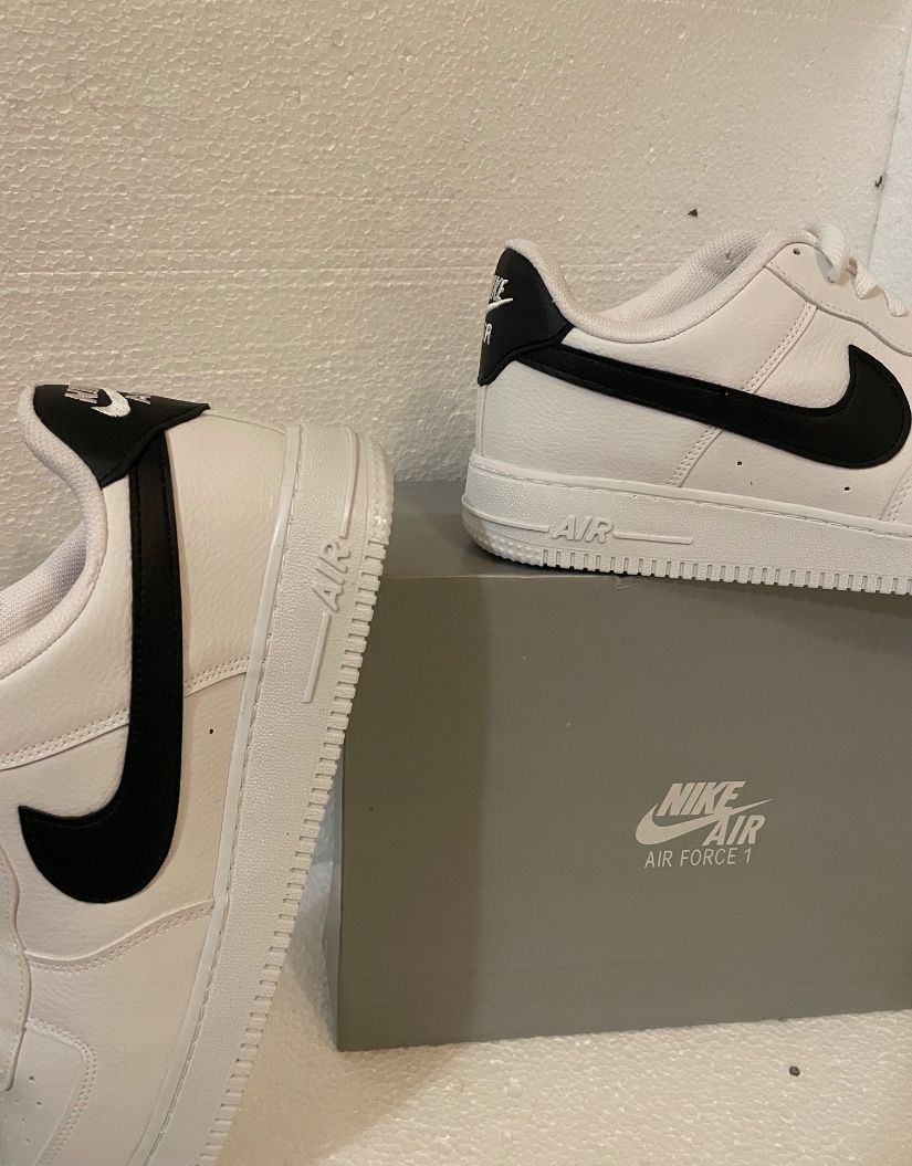 Nike Air Force 1