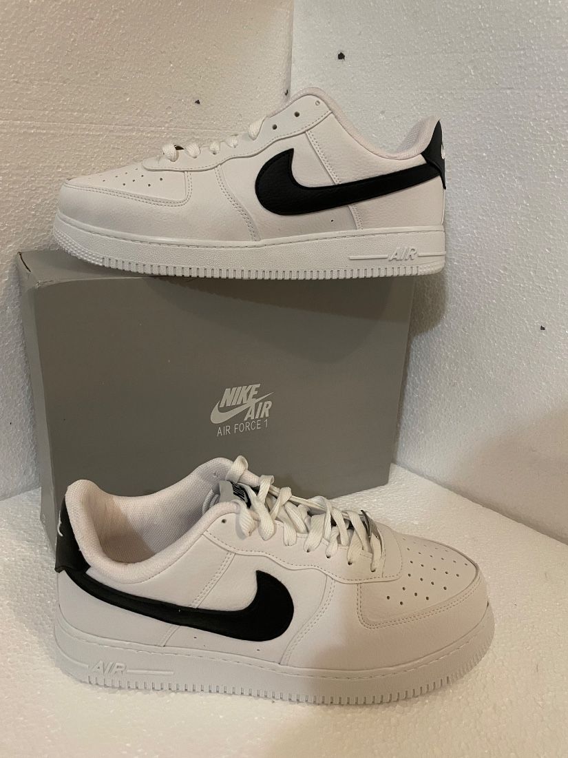 Nike Air Force 1