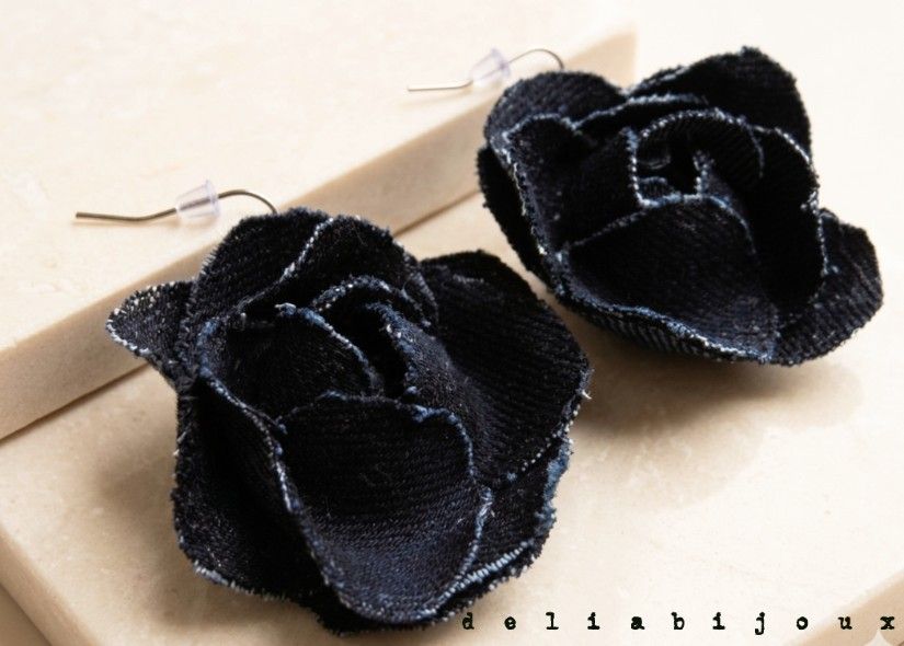 Cercei statement din blugi reciclat flori handmade (cod1429)