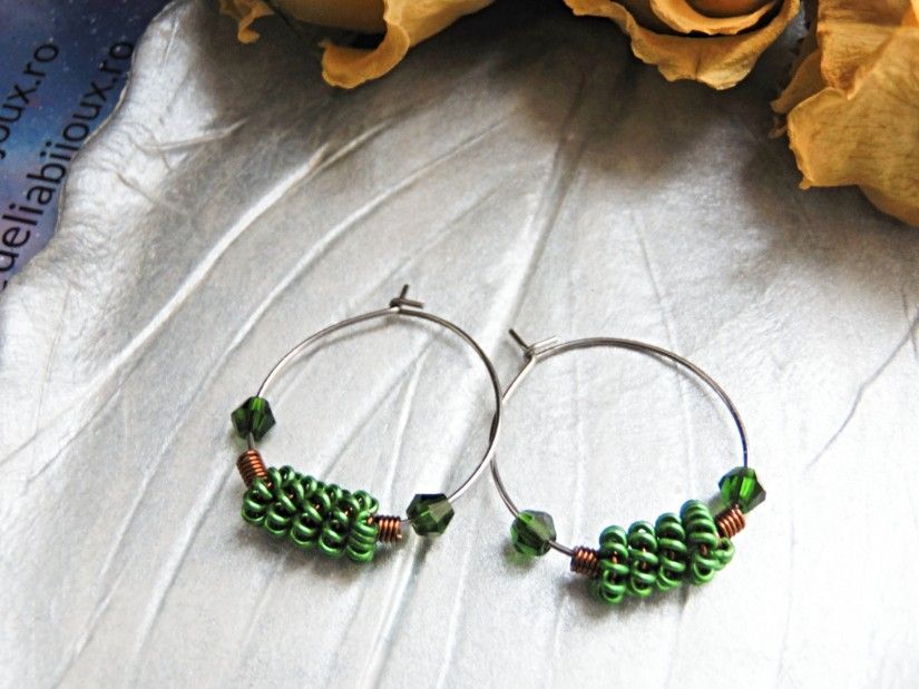 Cercei handmade hoop din cupru non-tarnish și aluminiu verde, pe bază din inox (cod1431)
