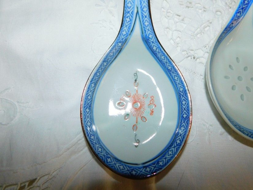 2  linguri servire , mari, portelan original China ,