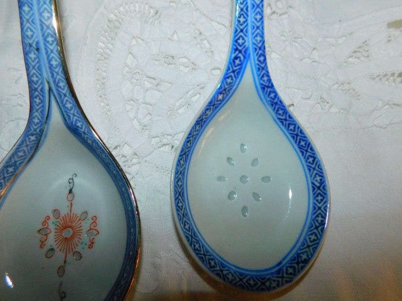 2  linguri servire , mari, portelan original China ,