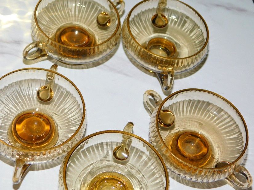 Cristal MOSER, Cehoslovacia, 5  boluri  mini  provenind    din 1928  din familia  strabunicilor