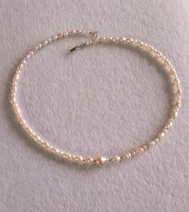 Colier perle de cultura aurii cu biluțe aur 14k