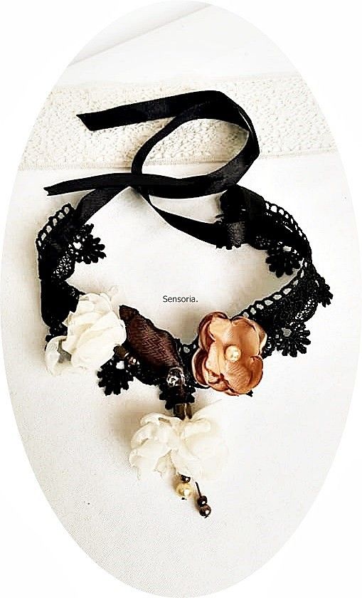 chocker romantic dantelat floral