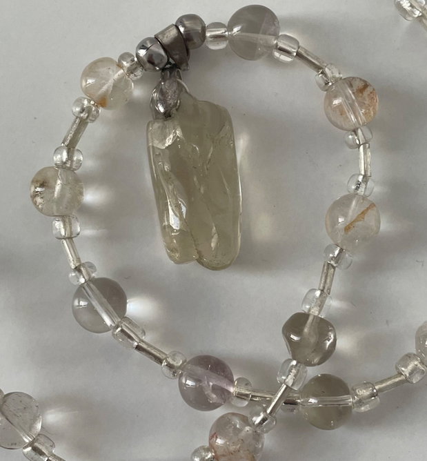 Colier handmade cuart fumuriu