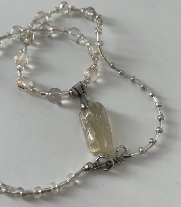 Colier handmade cuart fumuriu
