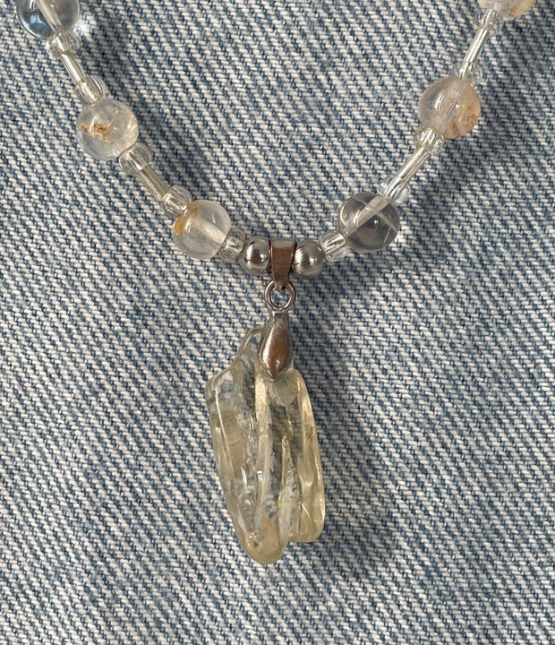 Colier handmade cuart fumuriu