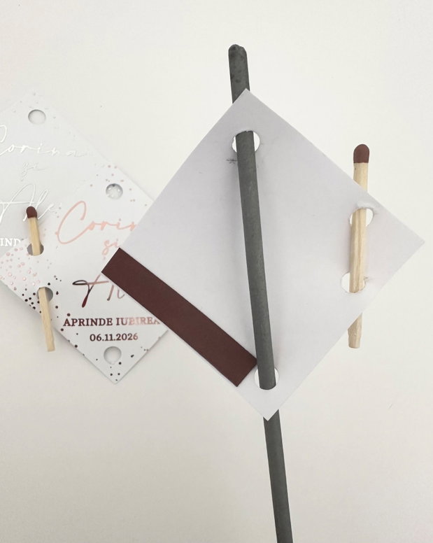 Etichete Aprinde-ma La Tort, etichete personalizate pentru artificii