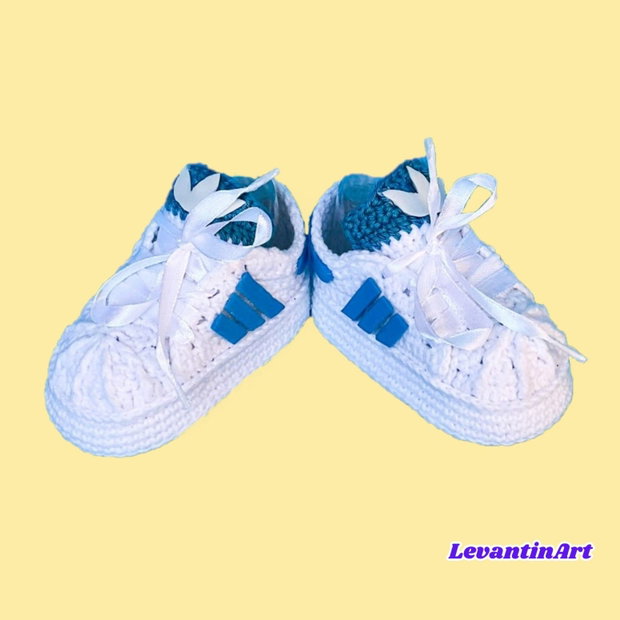 Botosei bebe crosetati tip adidasi | model unisex | handmade | 0-6 luni