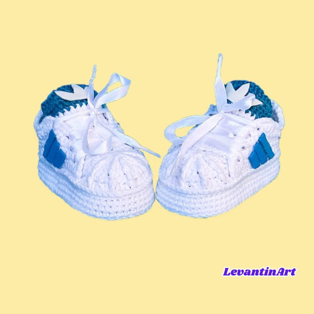 Botosei bebe crosetati tip adidasi | model unisex | handmade | 0-6 luni