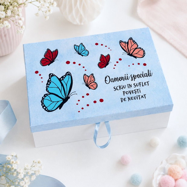 Cutie bijuterii fluturi pictata manual personalizata cu mesaj