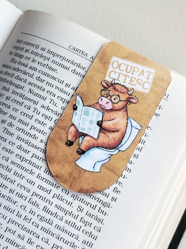 Semn de carte magnetic "Ocupat. Citesc" - Vacuta la toaleta
