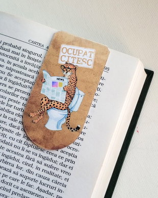 Semn de carte magnetic "Ocupat. Citesc" - Ghepard la toaleta