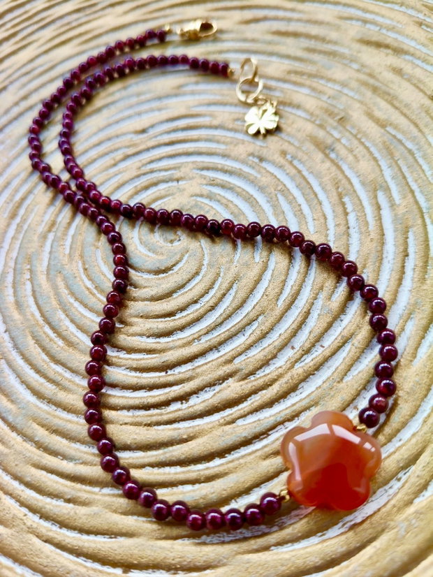 Set Colier și cercei flori Agate & granat