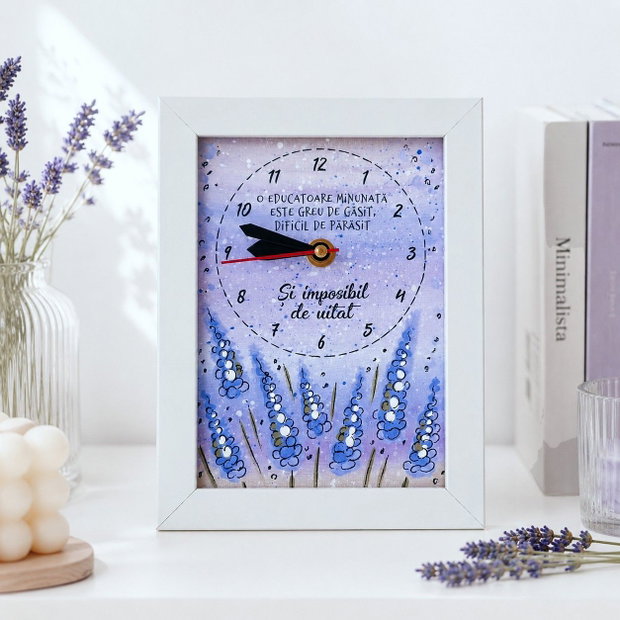 Ceas personalizat handmade pictat manual educatoare invatatoare lavanda