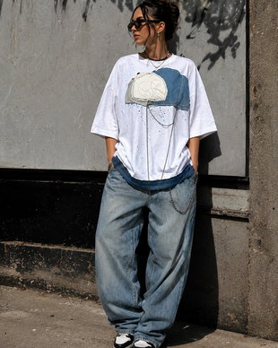 Tricou oversized Reinventat cu materiale recilate din jeans