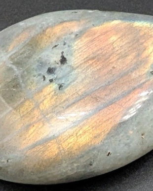 Labradorit Mov - Palm Stone piatra semipretioasa