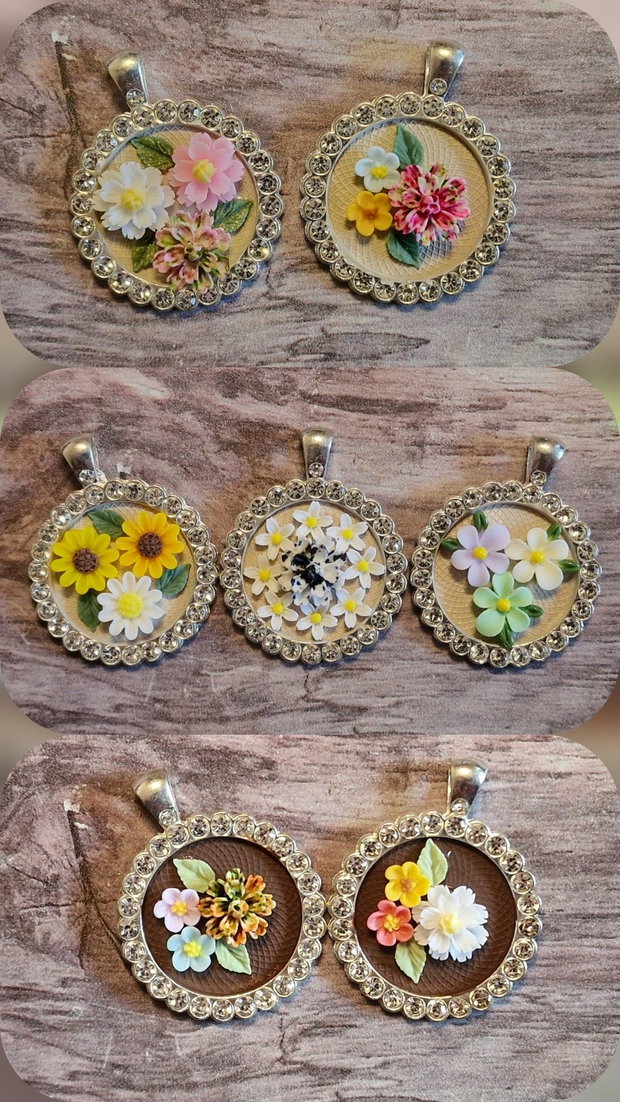 Pandantiv floral